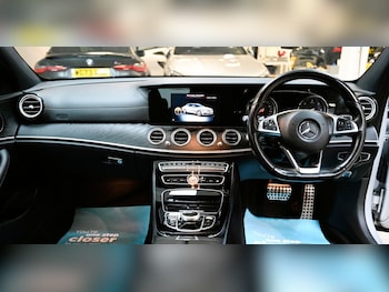 Used Mercedes-Benz E Class 2017 for sale - 76520414: Photo