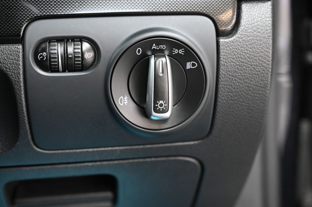 Used Volkswagen Golf 2012 for sale - 78102604: Photo 21