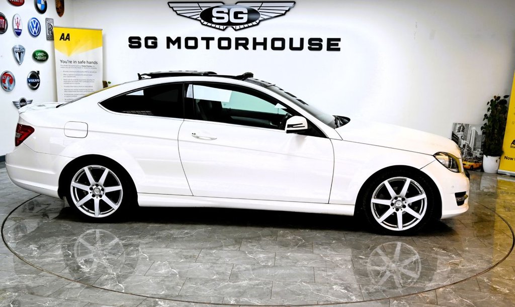 Used Mercedes-Benz C Class 2015 for sale - 77884941: Photo 7