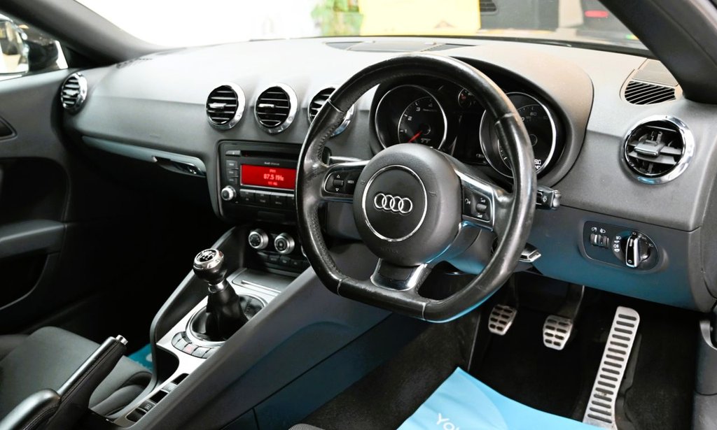 Used Audi TT 2010 for sale - 77621232: Photo 3