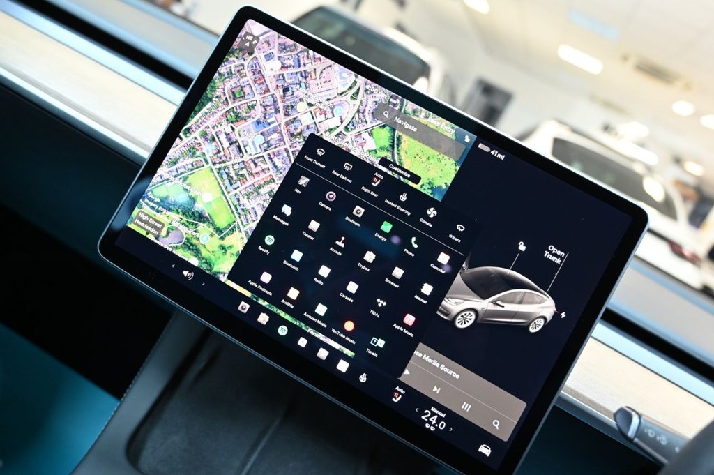 Used Tesla Model 3 2021 for sale - 77621133: Photo 18