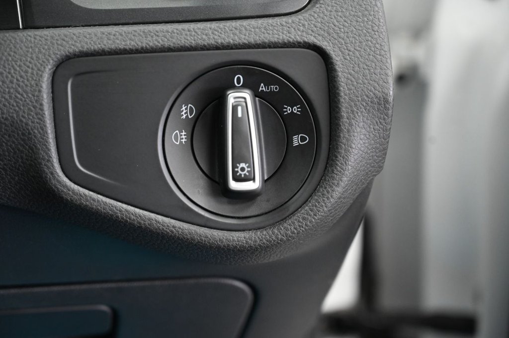 Used Volkswagen Golf 2019 for sale - 78220811: Photo 21