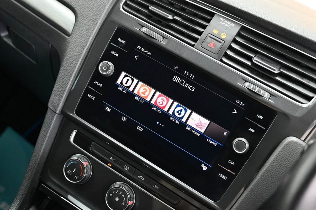 Used Volkswagen Golf 2019 for sale - 78220811: Photo 30