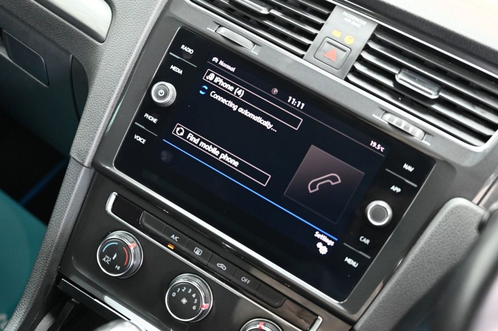 Used Volkswagen Golf 2019 for sale - 78220811: Photo 31