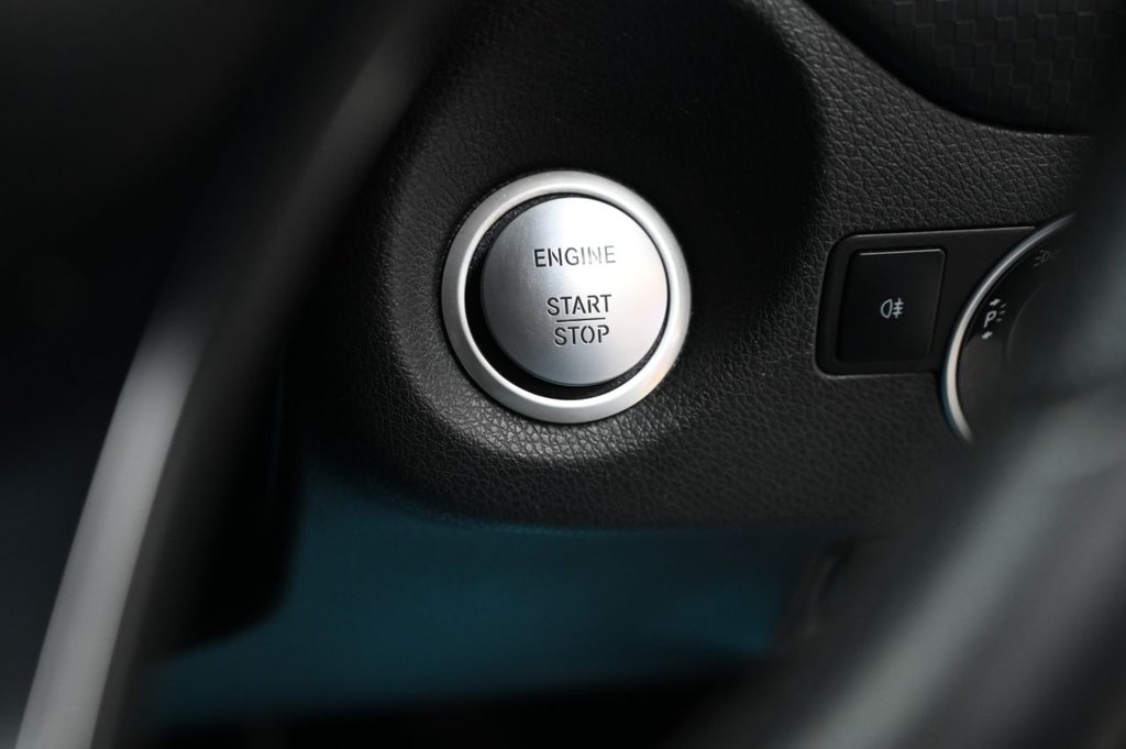 Used Mercedes-Benz A-Class 2016 for sale - 77360061: Photo 17