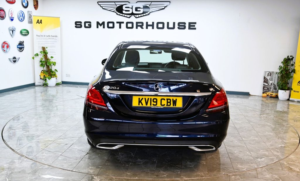 Used Mercedes-Benz C Class 2019 for sale - 76977497: Photo 10