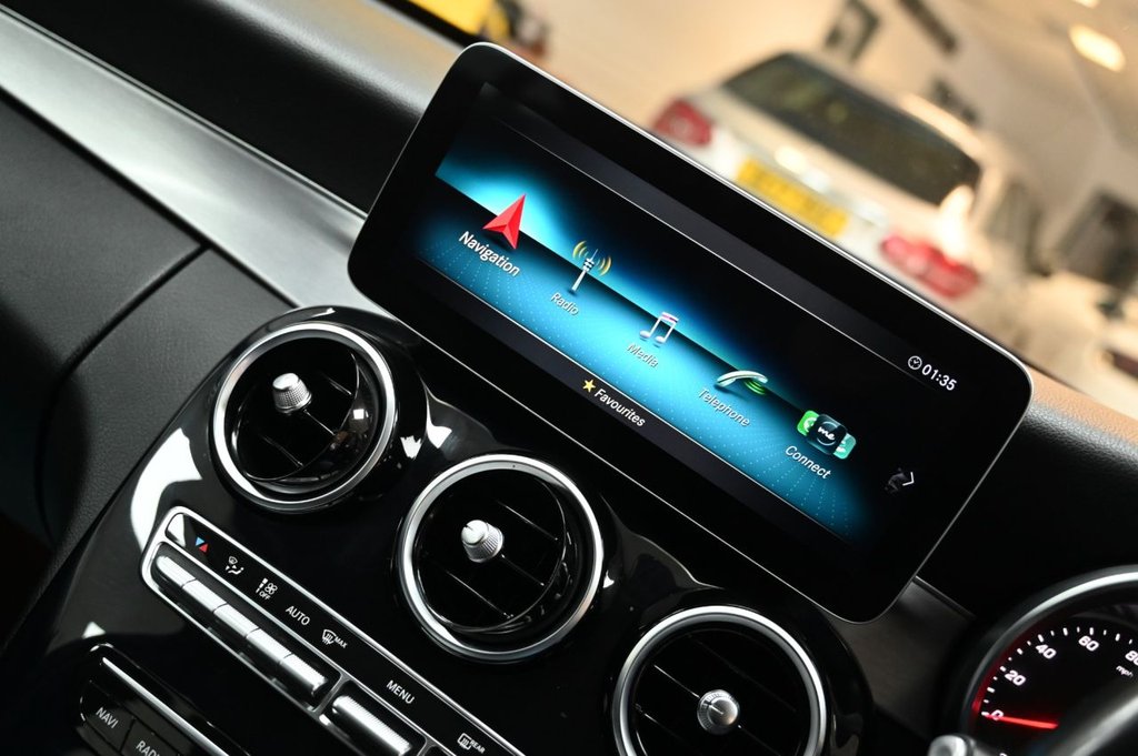 Used Mercedes-Benz C Class 2019 for sale - 76977497: Photo 12