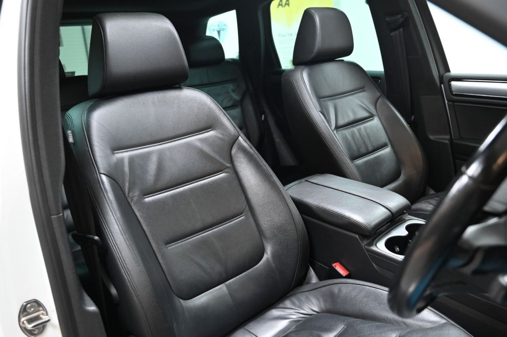 Used Volkswagen Touareg 2015 for sale - 77307388: Photo 12