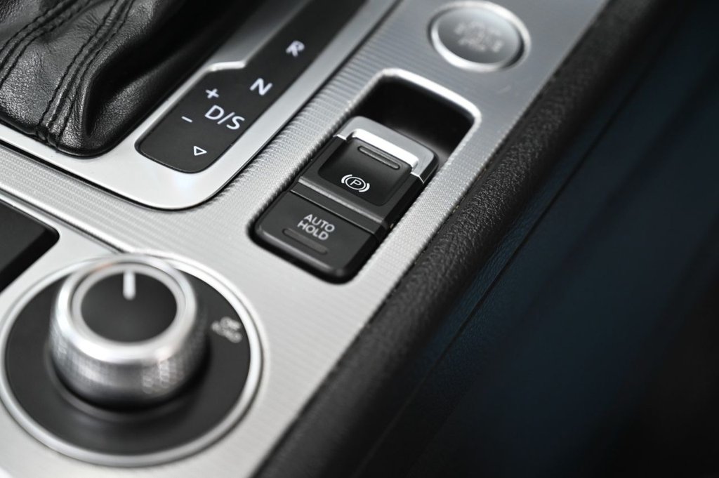 Used Volkswagen Touareg 2015 for sale - 77307388: Photo 24