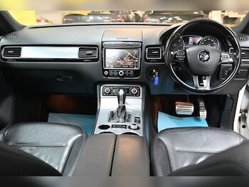 Used Volkswagen Touareg 2015 for sale - 77307388: Photo