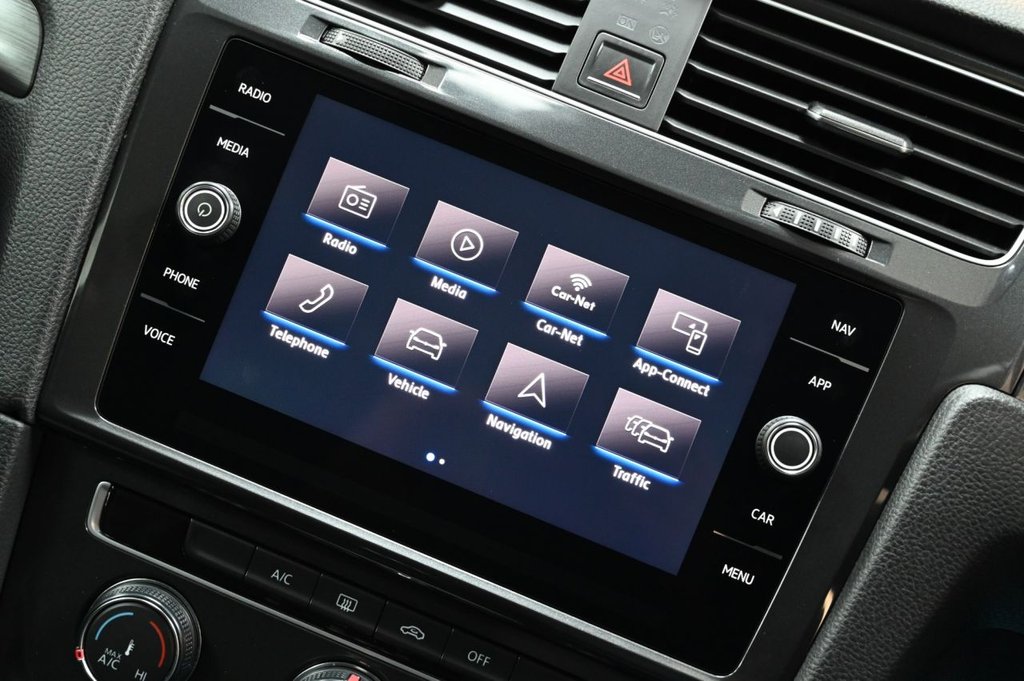 Used Volkswagen Golf 2018 for sale - 76731256: Photo 14