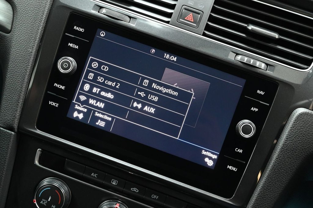 Used Volkswagen Golf 2018 for sale - 76731256: Photo 19