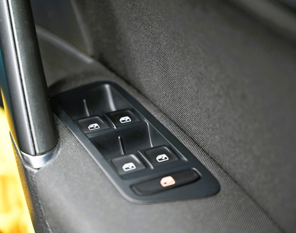 Used Volkswagen Golf 2018 for sale - 76731256: Photo 25