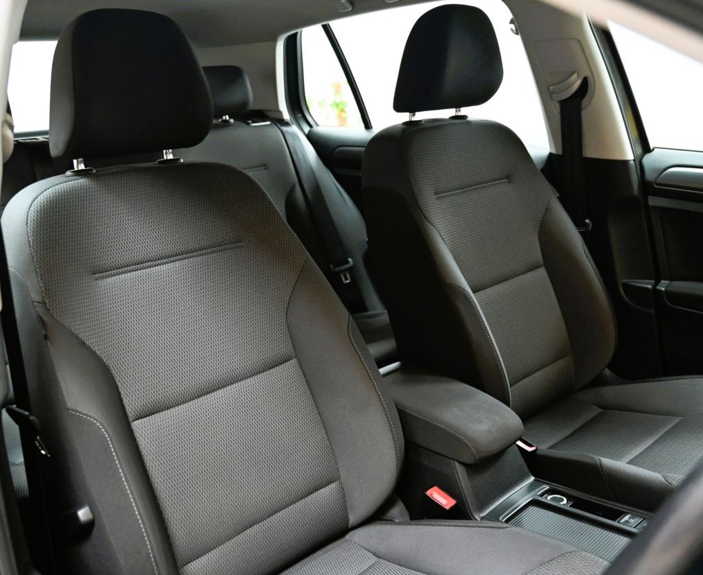 Used Volkswagen Golf 2018 for sale - 76731256: Photo 4