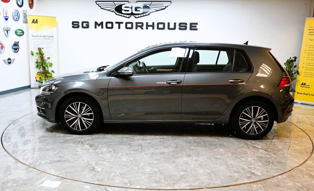 Used Volkswagen Golf 2018 for sale - 76731256: Photo 9