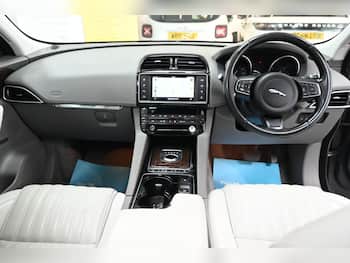 Used Jaguar F-Pace 2016 for sale - 79655550: Photo
