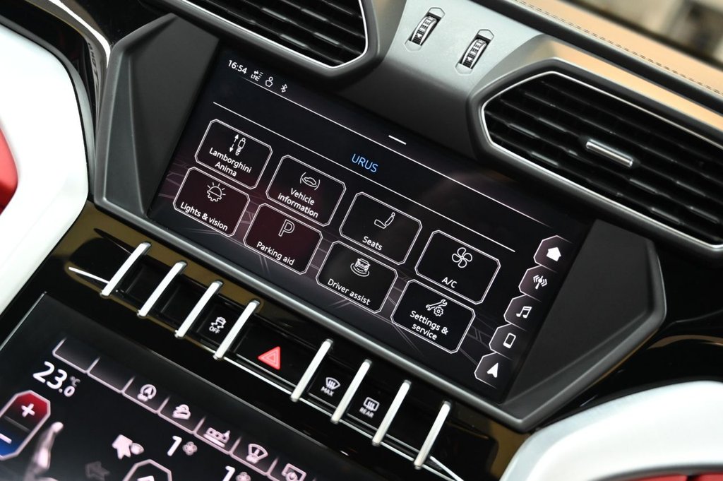 Used Lamborghini Urus 2019 for sale - 77792507: Photo 39