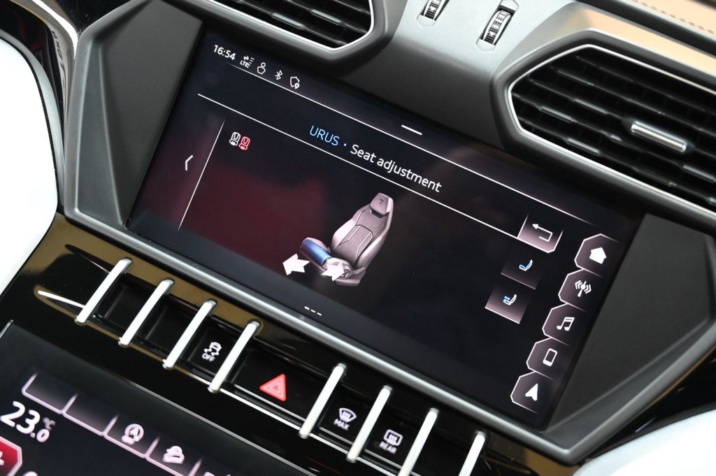 Used Lamborghini Urus 2019 for sale - 77792507: Photo 40