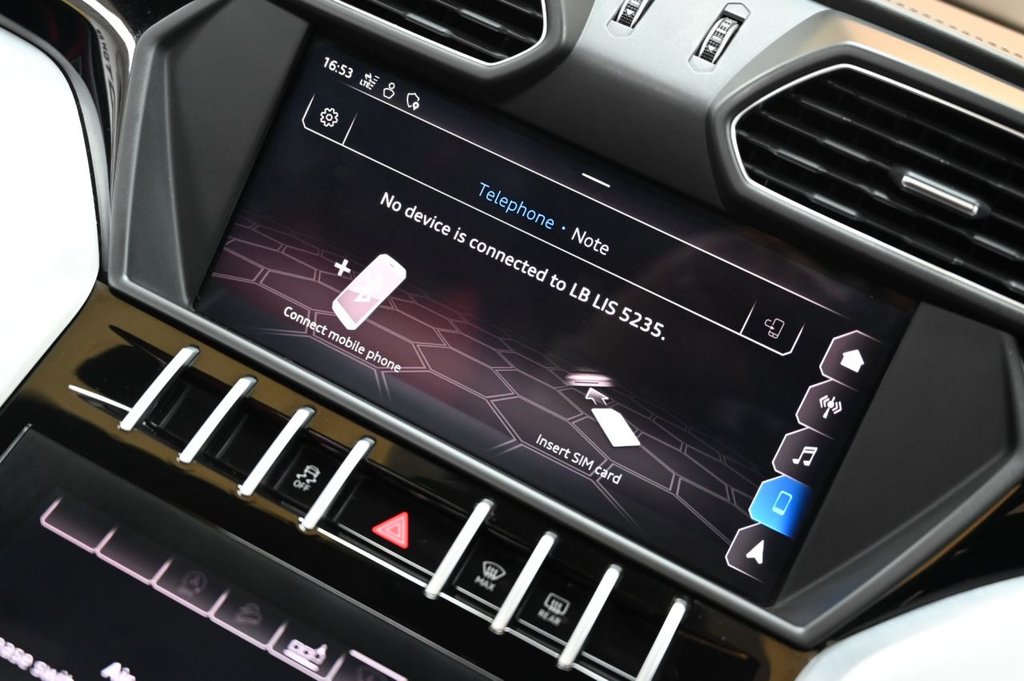 Used Lamborghini Urus 2019 for sale - 77792507: Photo 48