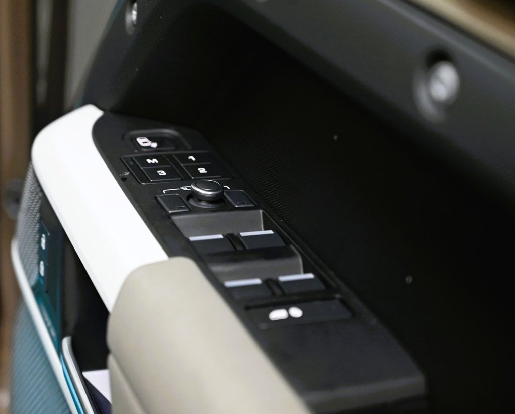 Used Land Rover Defender 2022 for sale - 78088313: Photo 30