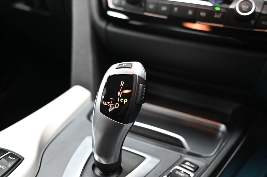 Used BMW 3 Series 2018 for sale - 76623342: Photo 12