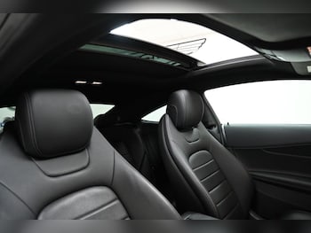 Used Mercedes-Benz C Class 2016 for sale - 76586663: Photo