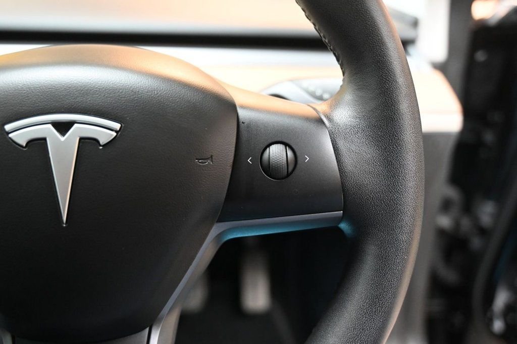 Used Tesla Model 3 2020 for sale - 77627470: Photo 26