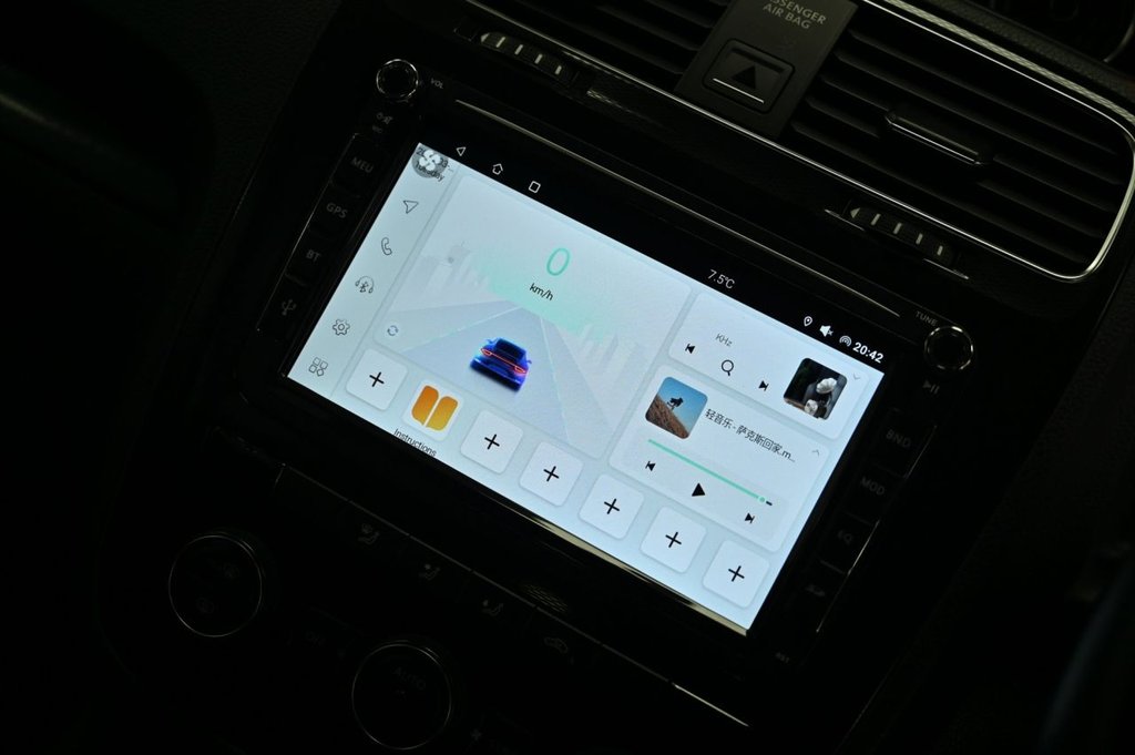 Used Volkswagen Scirocco 2017 for sale - 78088418: Photo 19