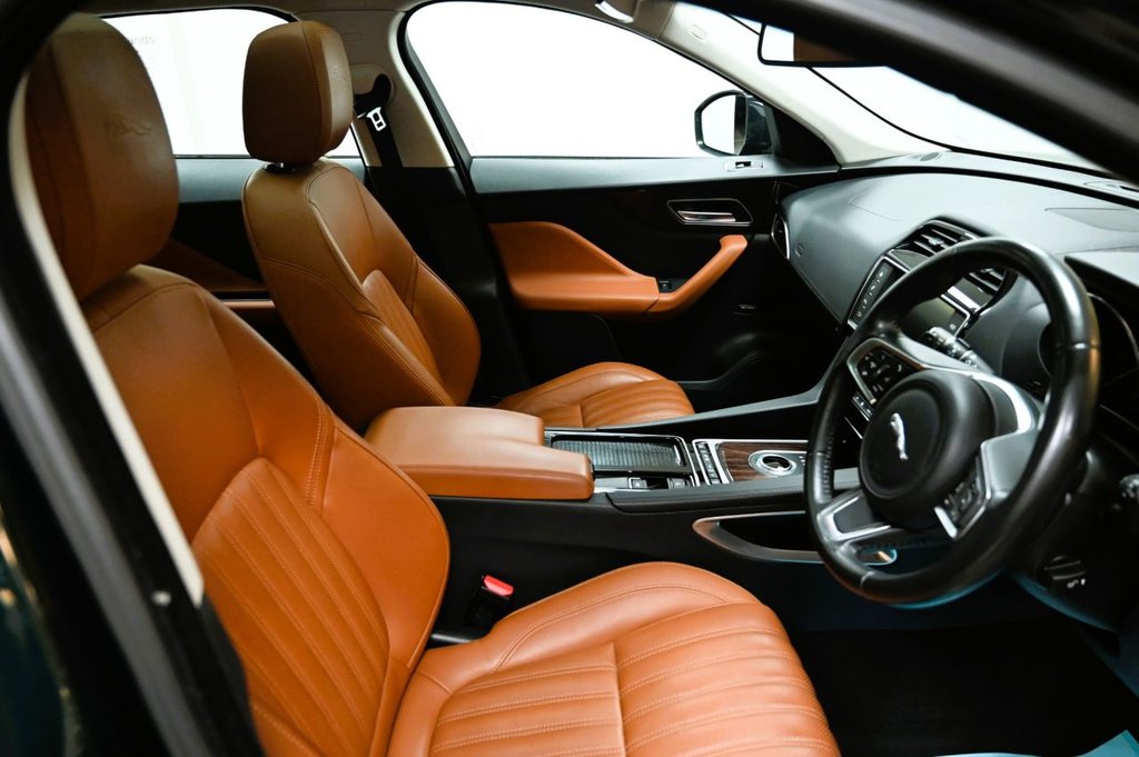 Used Jaguar F-Pace 2017 for sale - 76434412: Photo 23