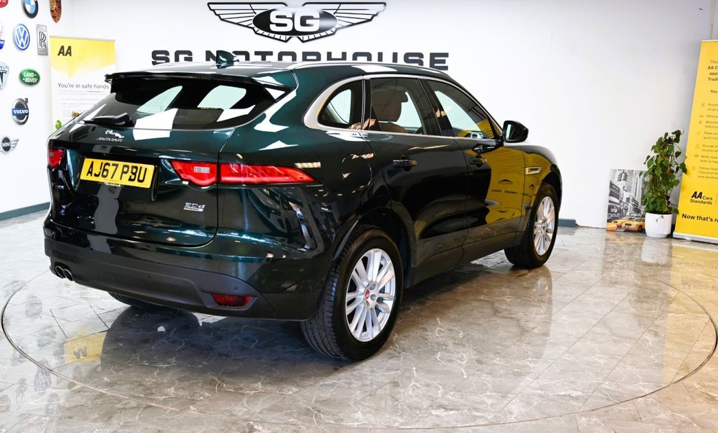 Used Jaguar F-Pace 2017 for sale - 76434412: Photo 35