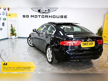 Used Jaguar XE 2015 for sale - 75590622: Photo