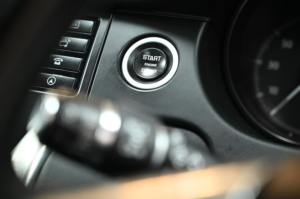 Used Land Rover Discovery Sport 2018 for sale - 77885024: Photo 23