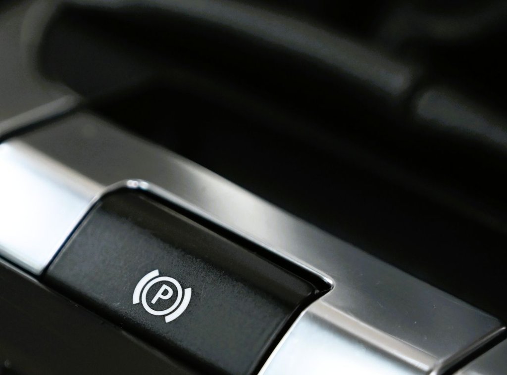 Used Land Rover Discovery Sport 2018 for sale - 77067582: Photo 18