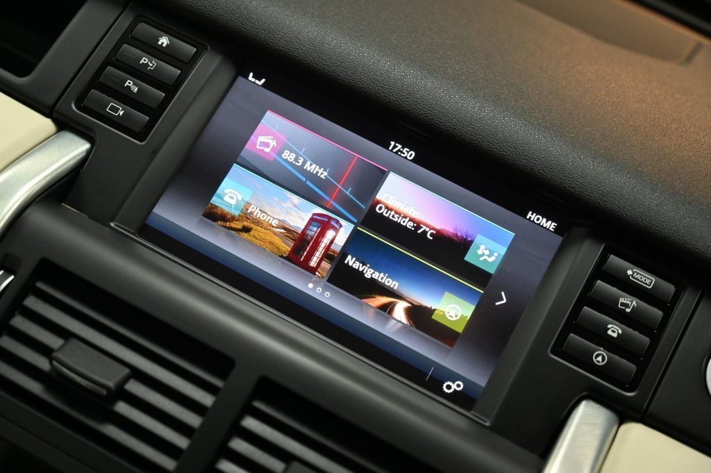 Used Land Rover Discovery Sport 2017 for sale - 77614217: Photo 27