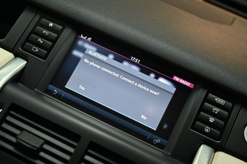 Used Land Rover Discovery Sport 2017 for sale - 77614217: Photo 35