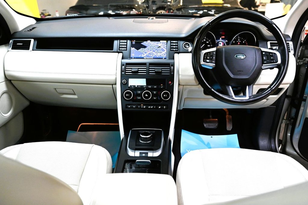 Used Land Rover Discovery Sport 2017 for sale - 77614217: Photo 4