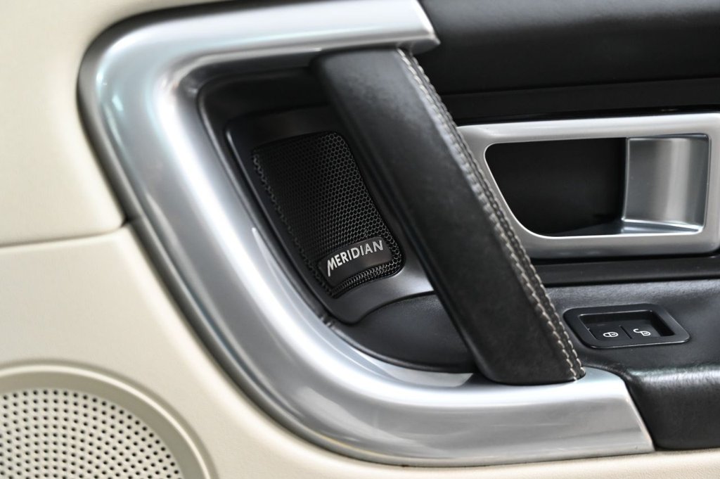 Used Land Rover Discovery Sport 2017 for sale - 77614217: Photo 6