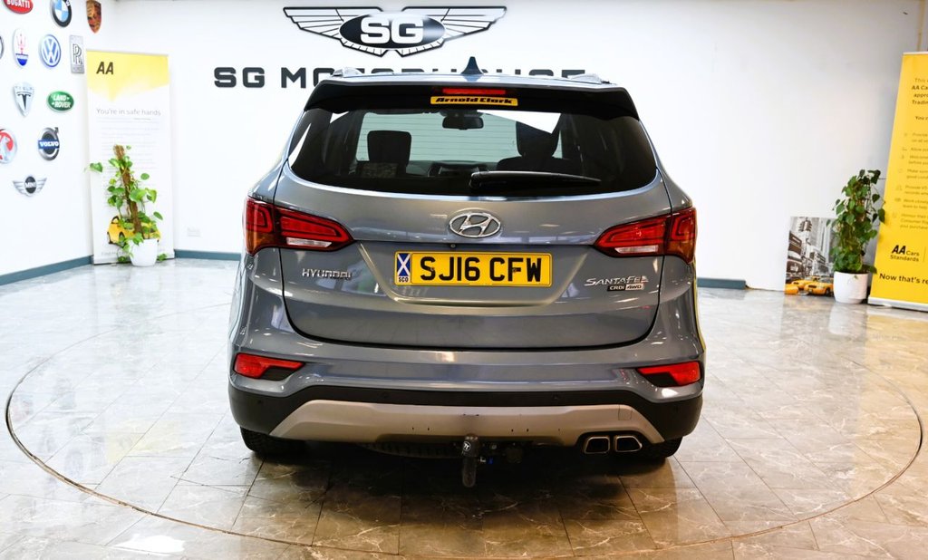 Used Hyundai Santa Fe 2016 for sale - 76703723: Photo 10