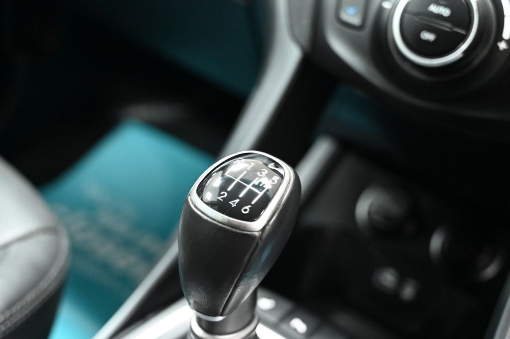 Used Hyundai Santa Fe 2016 for sale - 76703723: Photo 17