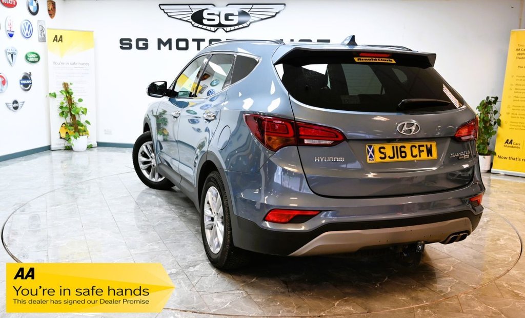 Used Hyundai Santa Fe 2016 for sale - 76703723: Photo 2