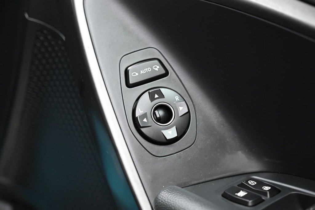 Used Hyundai Santa Fe 2016 for sale - 76703723: Photo 22