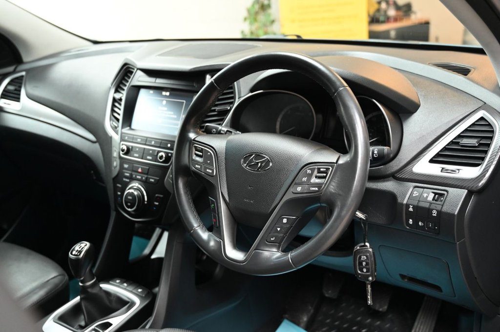 Used Hyundai Santa Fe 2016 for sale - 76703723: Photo 23