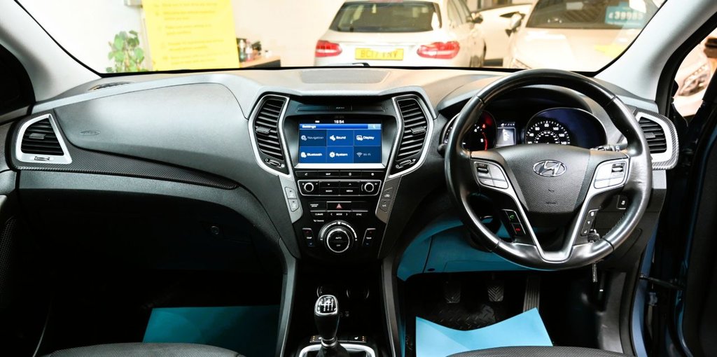 Used Hyundai Santa Fe 2016 for sale - 76703723: Photo 3