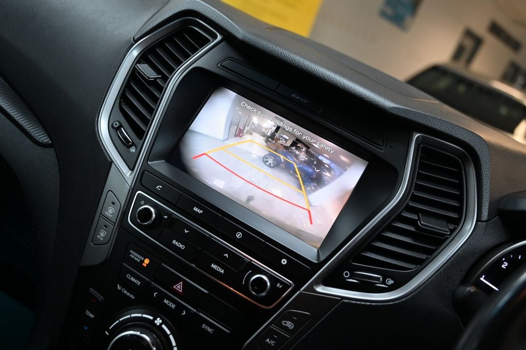 Used Hyundai Santa Fe 2016 for sale - 76703723: Photo 6