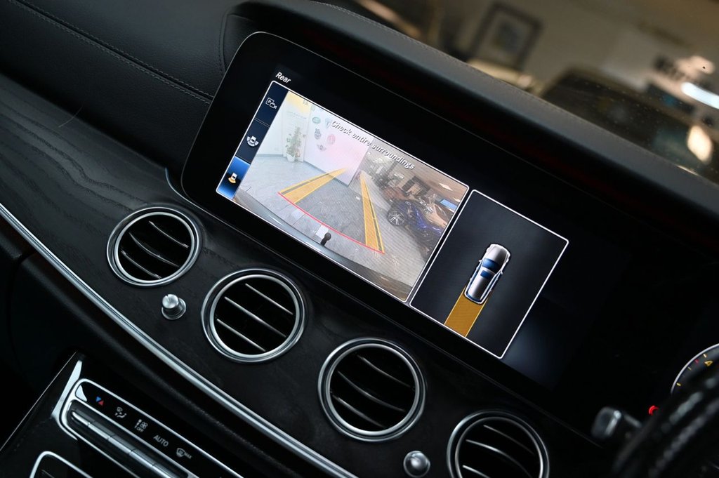 Used Mercedes-Benz E Class 2017 for sale - 76586635: Photo 14