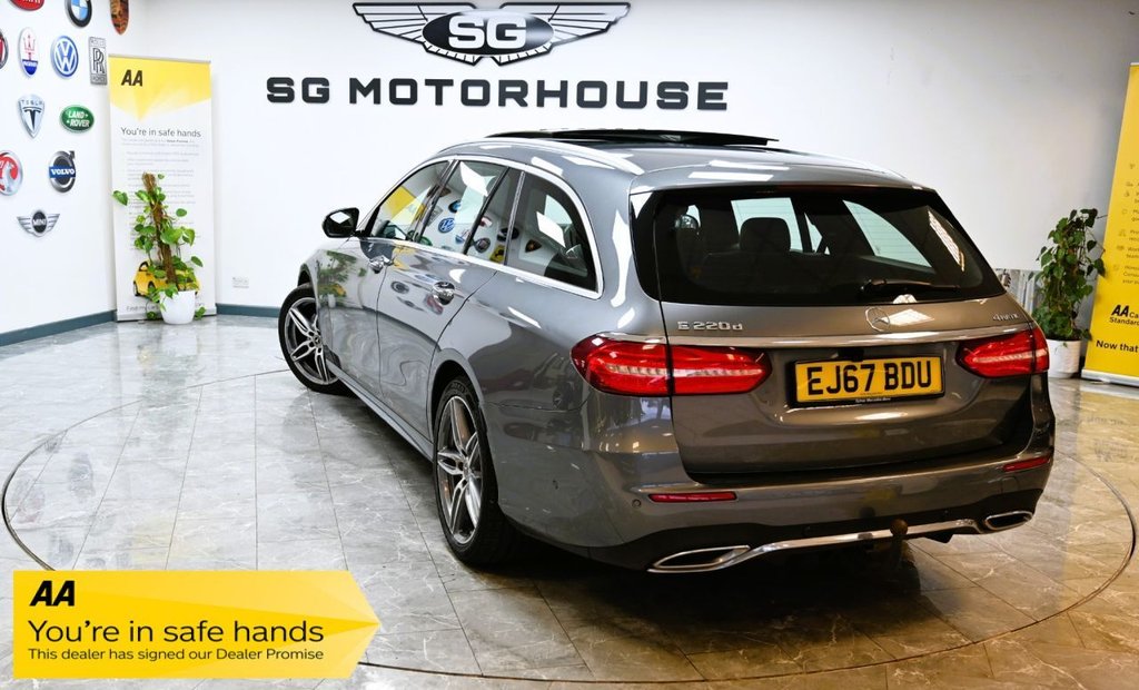 Used Mercedes-Benz E Class 2017 for sale - 76586635: Photo 2