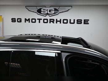 Used Mercedes-Benz E Class 2017 for sale - 76586635: Photo