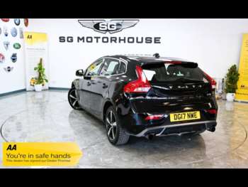 Used Volvo V40 2017 for sale - 74639219: Photo