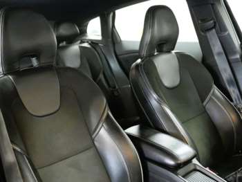 Used Volvo V40 2017 for sale - 74639219: Photo