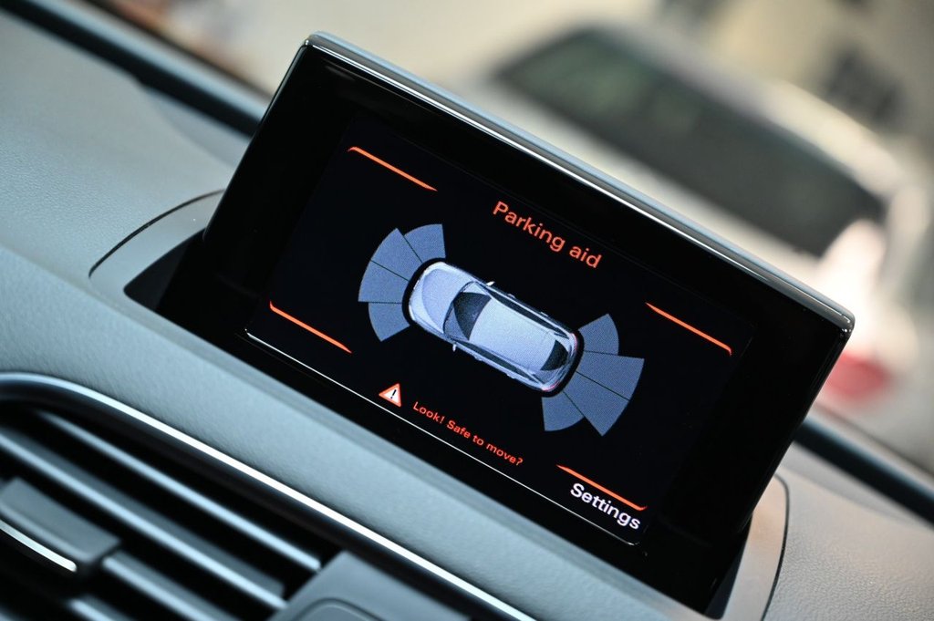 Used Audi Q3 2016 for sale - 77249807: Photo 6